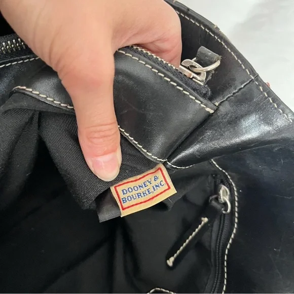 Dooney and Bourke Black Leather and Signature Print Hand Bag and Wallet - Picture 5 of 8
